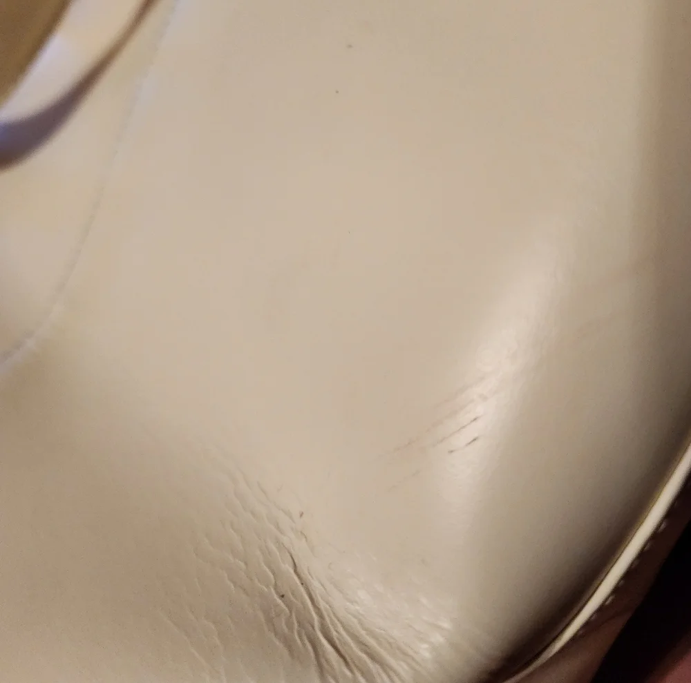 Cynthia Radley Cream Leather Tote - Picture 12 of 16